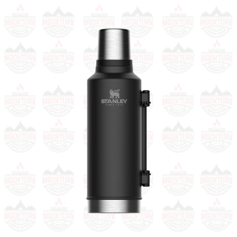 The Legendary Classic Bottle 0.75L / 25oz Matte Black Pebble
