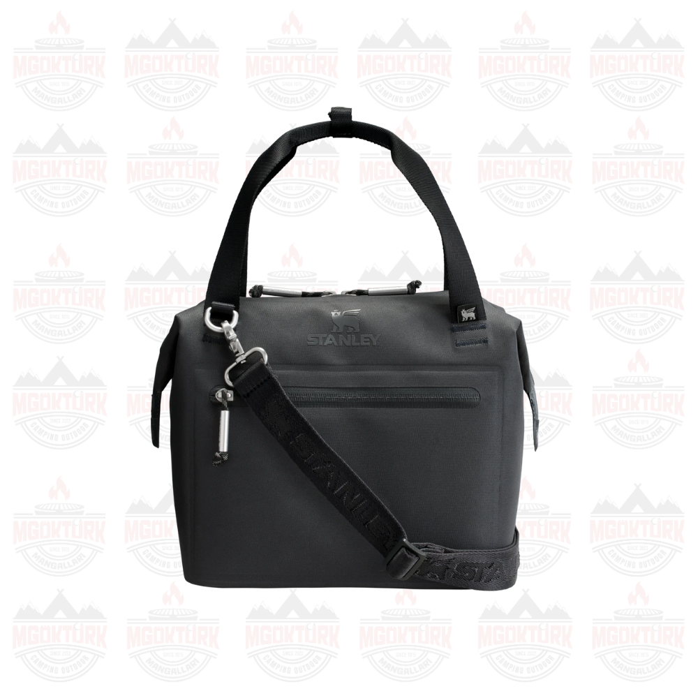 The All-Day Julienne Mini Cooler 7L / 7.4QT Black