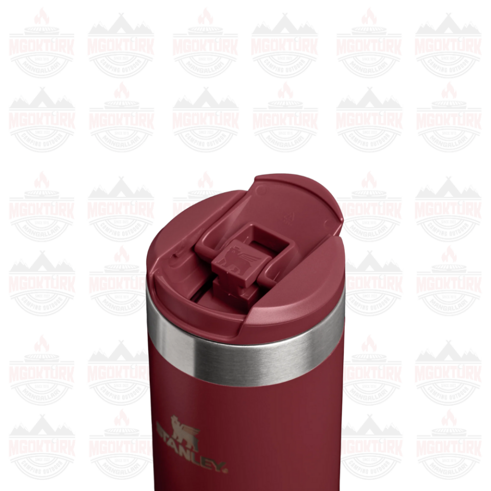 The AeroLight™ Transit Mug .47L / 16oz Cranberry