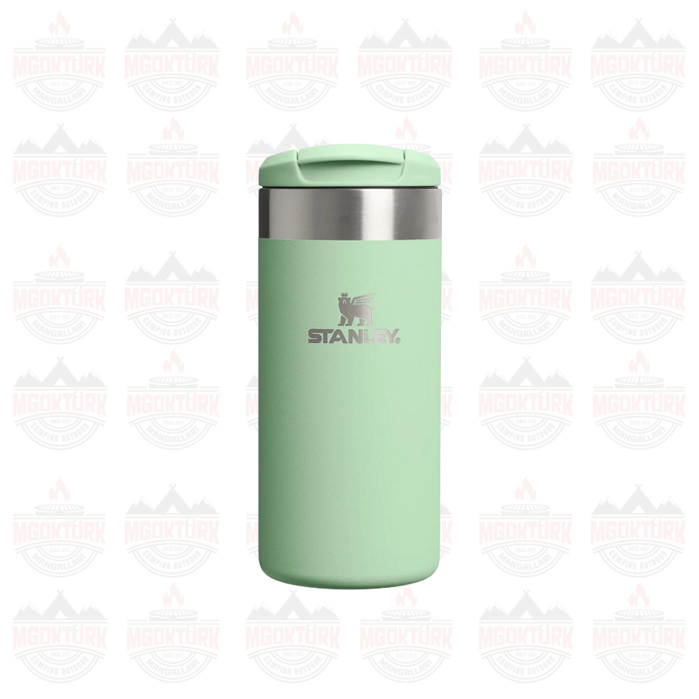 The AeroLight™ Transit Mug .35L / 12oz Pistachio