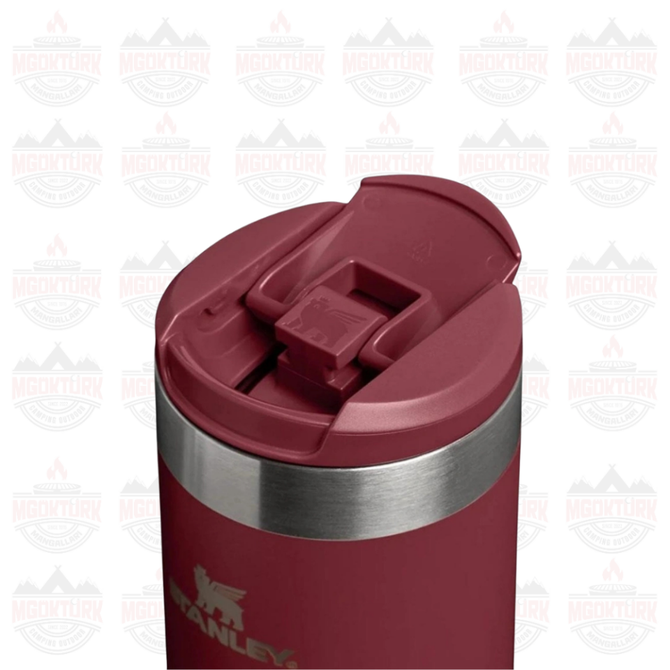 The AeroLight™ Transit Mug .35L / 12oz Cranberry