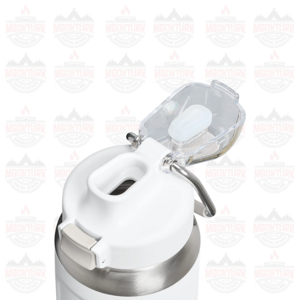 The Stanley Wellspring Bottle 0.7L / 24oz Frost