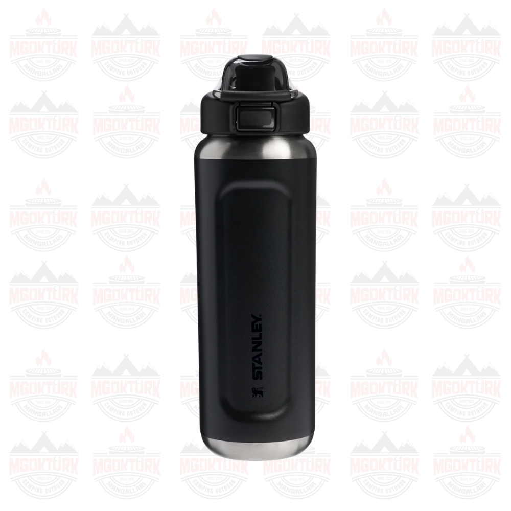 The Stanley Wellspring Bottle 0.7L / 24oz Black