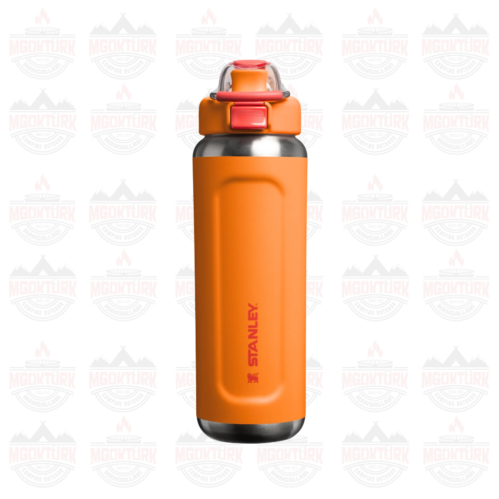 The Stanley Wellspring Bottle 0.7L / 24oz Goldenrod Coral