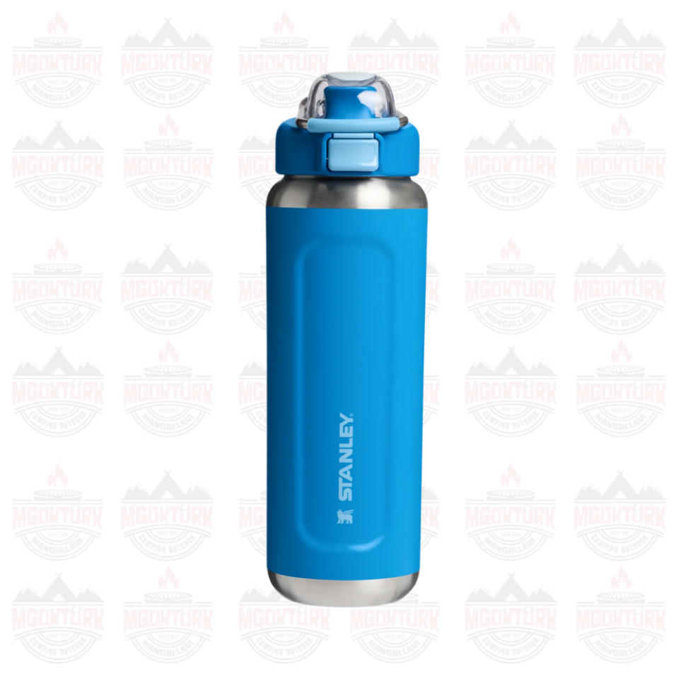 The Stanley Wellspring Bottle 0.7L / 24oz Azure