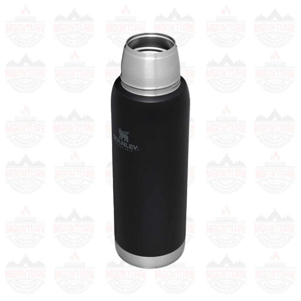 The Adventure To-Go Bottle 0.75 / 25oz Black 10-10818-010 / 1210001904095