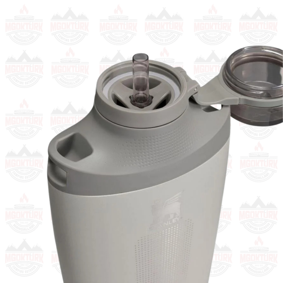 The Stanley Cross Bottle 0.68L / 23oz Ash