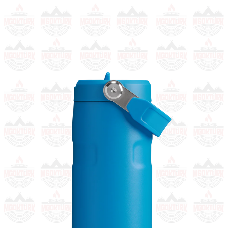 The IceFlow™ Bottle Flip Straw 2.0 0.47L / 16oz Azure