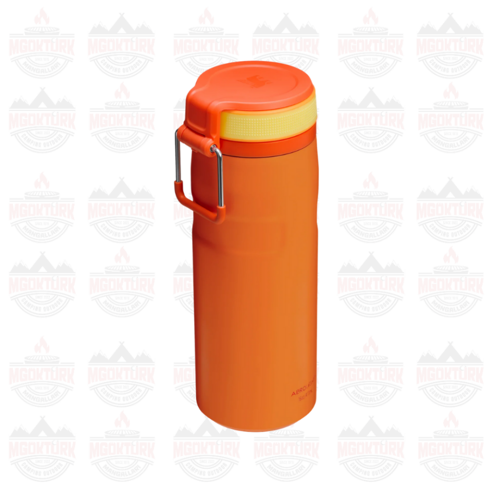 The IceFlow™ Bottle Twist Flip 0.47L / 16oz Goldenrod Coral
