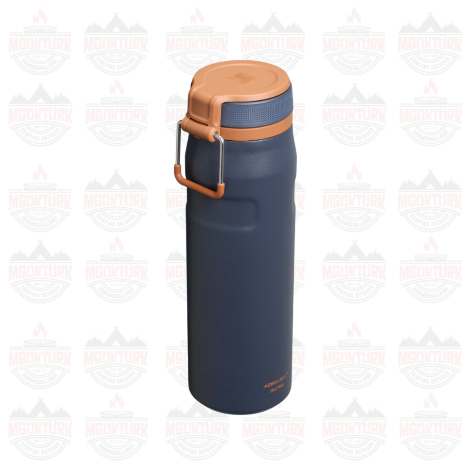 The IceFlow™ Bottle Twist Flip 0.7L / 24oz Twilight