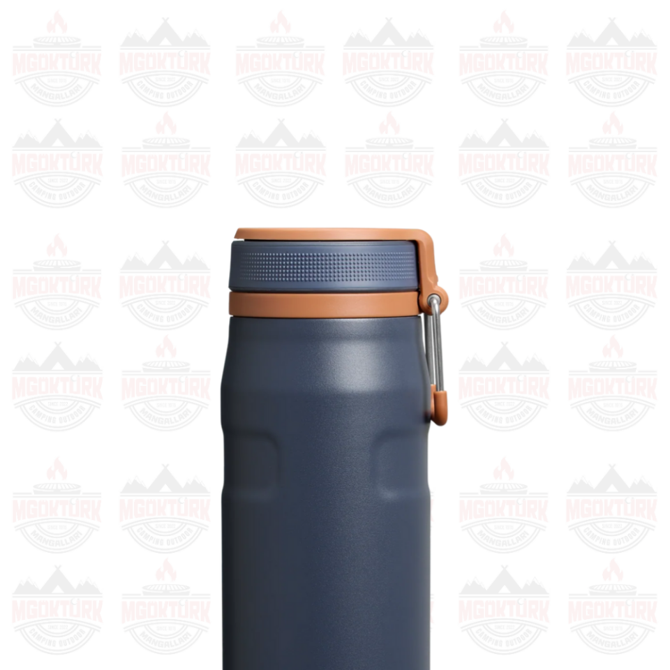 The IceFlow™ Bottle Twist Flip 0.7L / 24oz Twilight
