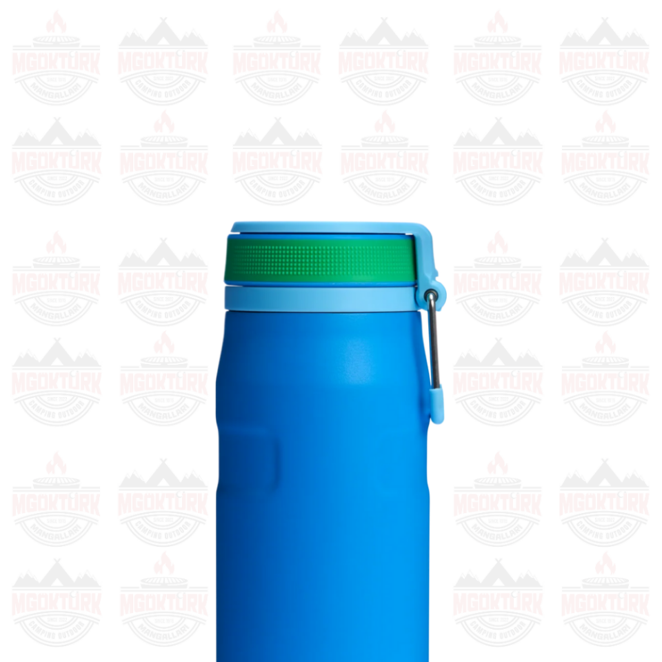 The IceFlow™ Bottle Twist Flip 0.7L / 24oz Azure