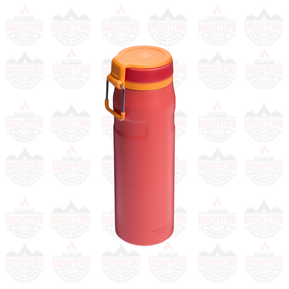 The IceFlow™ Bottle Twist Flip 0.7L / 24oz Hot Coral