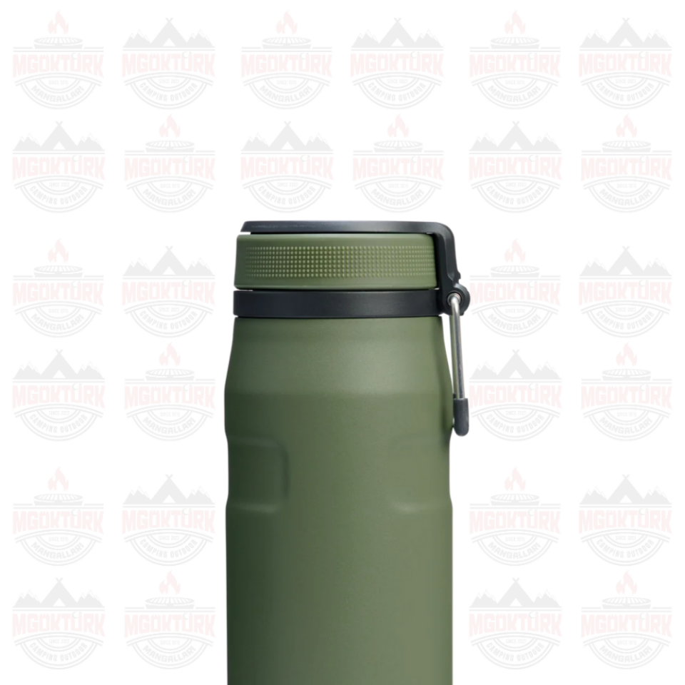The IceFlow™ Bottle Twist Flip 0.7L / 24oz Dried Pine