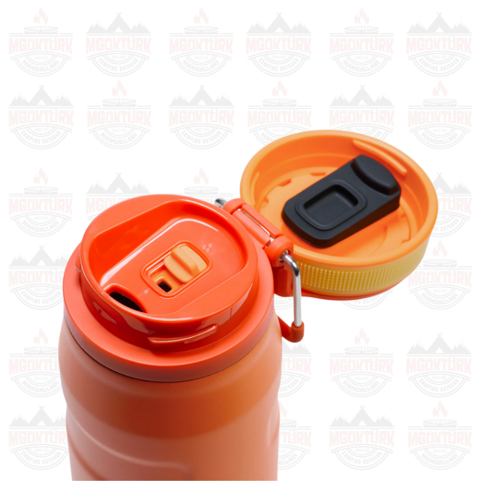 The IceFlow™ Bottle Twist Flip 0.7L / 24oz Goldenrod Cora