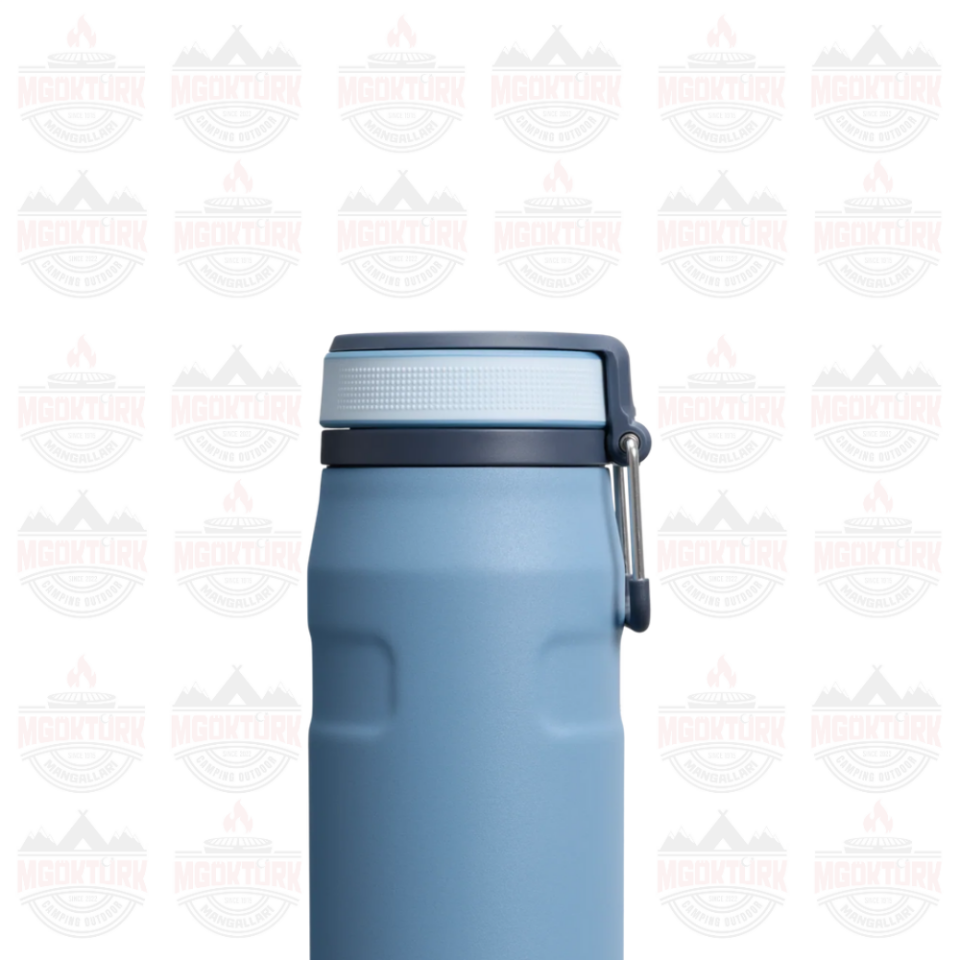 The IceFlow™ Bottle Twist Flip 0.7L / 24oz Indigo