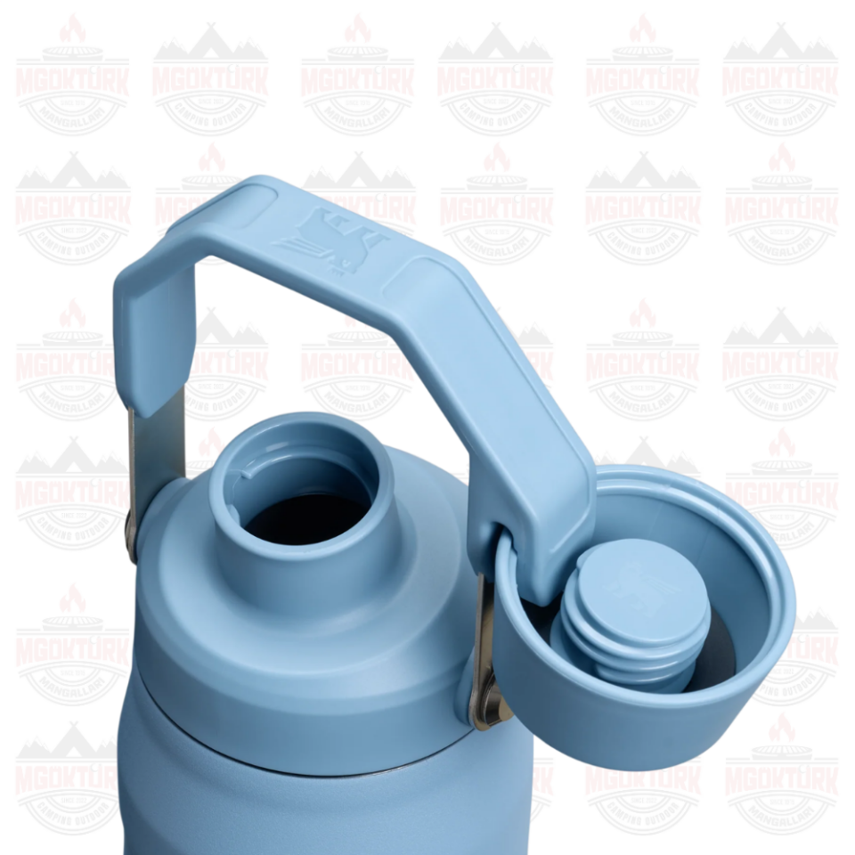 The IceFlow™ Bottle Fast Flow 0.7L / 24oz Indigo