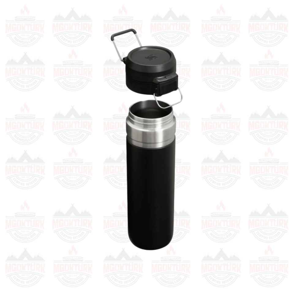 The Quick-Flip Water Bottle .7L / 24oz Black 2.0