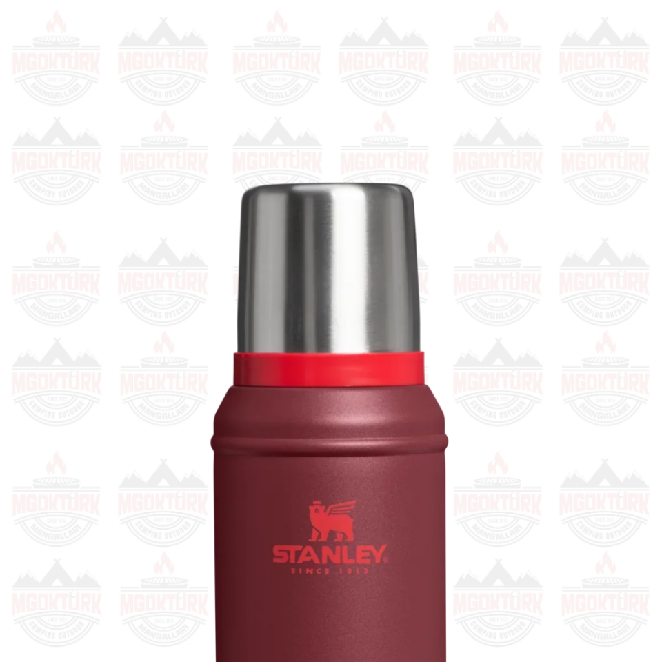 The Legendary Classic Bottle 0.94L / 1.0QT Cranberry