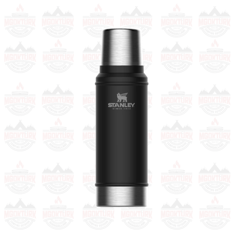 The Legendary Classic Bottle .75L / 25oz Matte Black Pebble