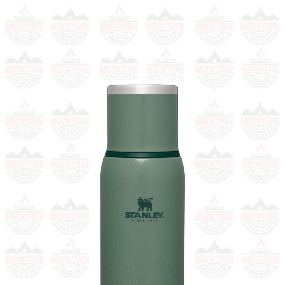 The Adventure To-Go Bottle 1.0L / 1.1 QT Hammertone Green
