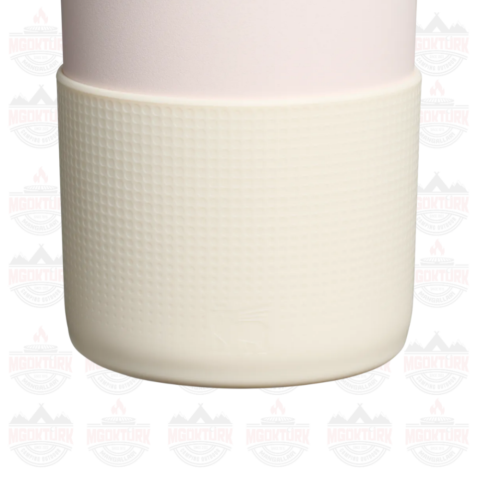 The Quencher Boot + Straw Topper 40oz Cream