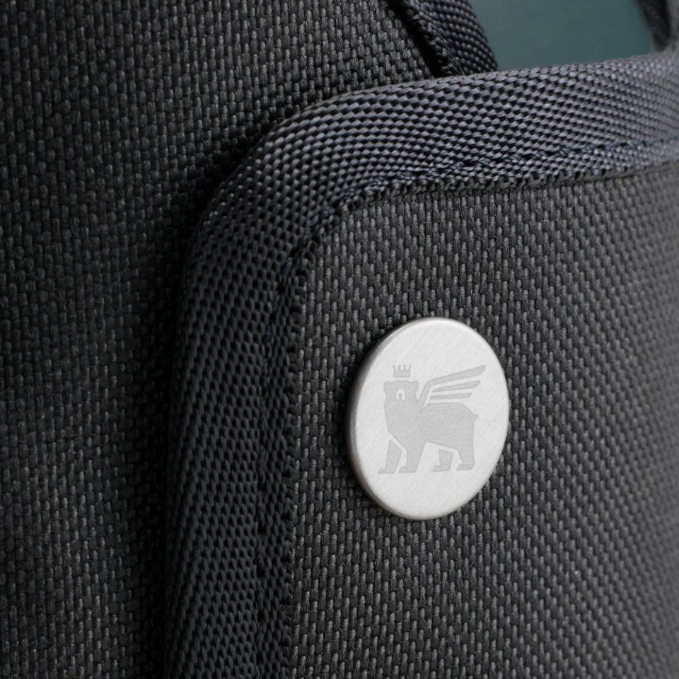 The All-Day  Quencher Carry-All 1.18L / 40oz Black