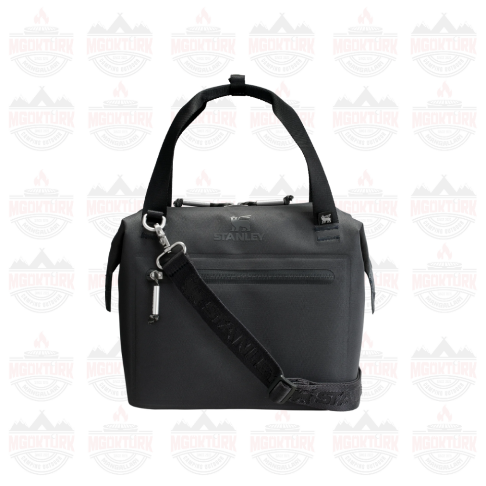 The All-Day Julienne Mini Cooler 7L / 7.4QT Black