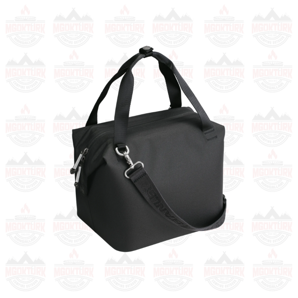 The All-Day Julienne Mini Cooler 7L / 7.4QT Black