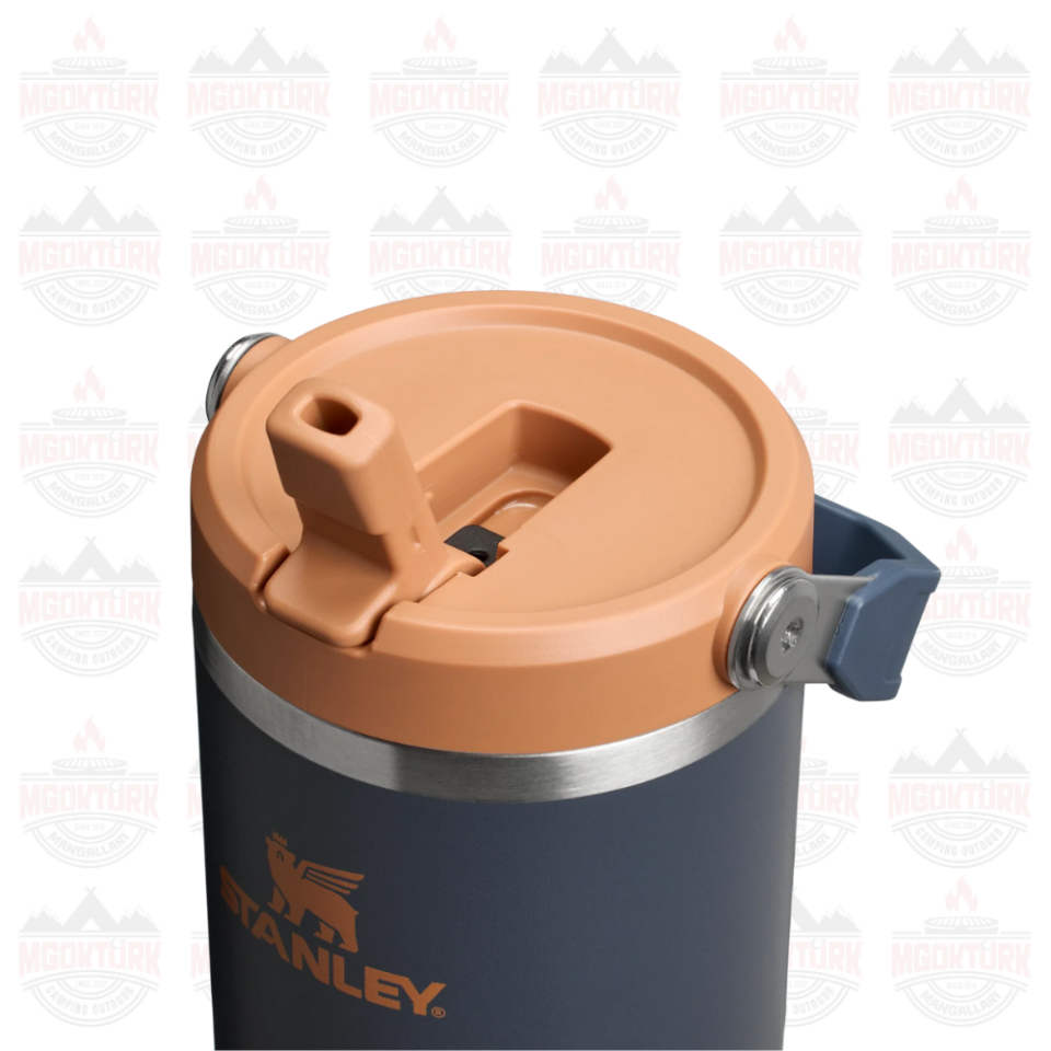 The IceFlow ™ Flip Straw Tumbler 0.89 LT Twilight