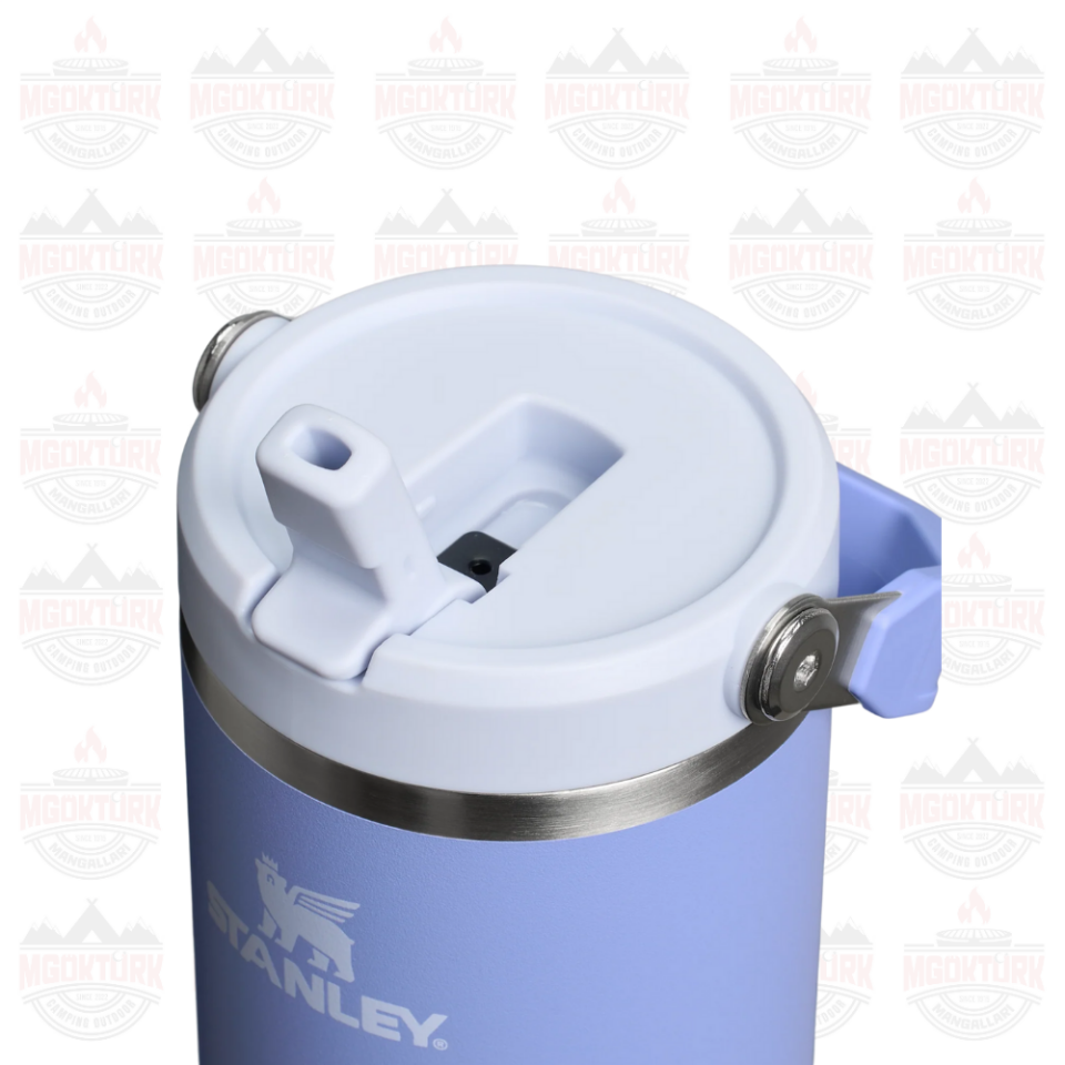 The IceFlow ™ Flip Straw Tumbler 0.89 LT Hydrangea